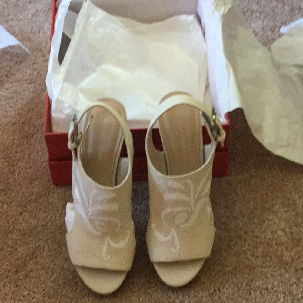 Donald Pliner FallonSPCA Canvas sandals